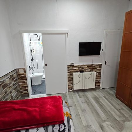 Habitacion Doble Con Bano Privado L'Hospitalet de Llobregat Kültér fotó