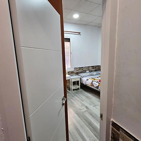 Habitacion Doble Con Bano Privado L'Hospitalet de Llobregat Kültér fotó